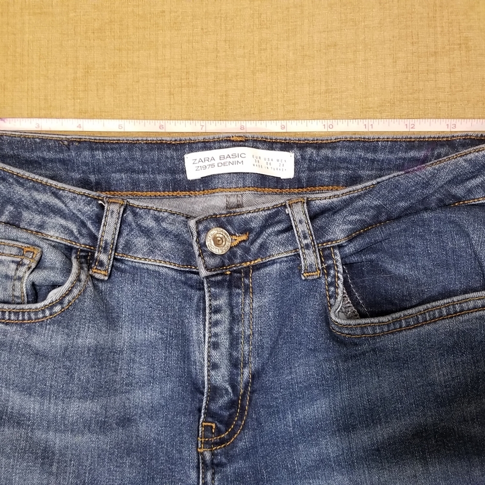 Euc Zara Basic Denim Capris - image 4